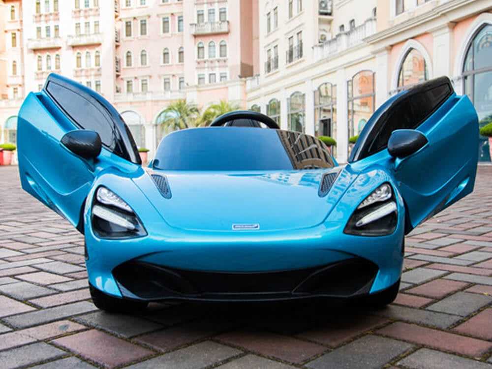 Big Toys Direct 12V McLaren 720S Car Painted Blue