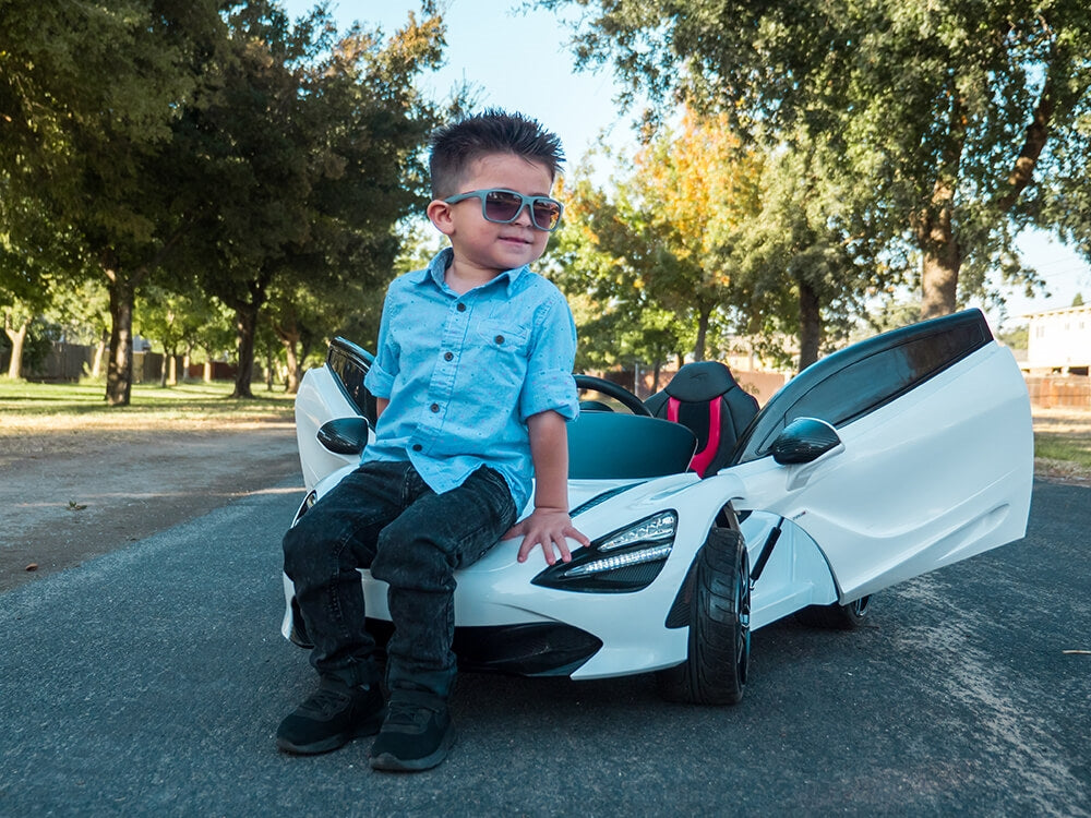 Big Toys Direct 12V McLaren 720S Car Painted White