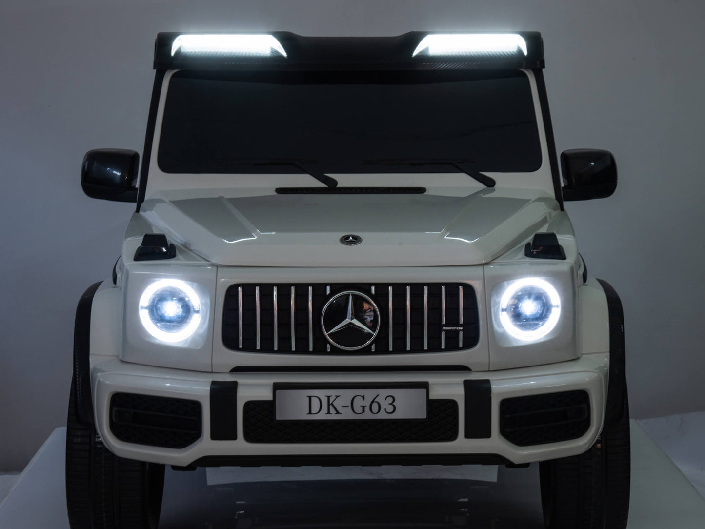 24V 2-Seater Mercedes-AMG G63 Kids Ride On SUV with Remote and Video Screen - White